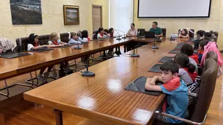 Menudo pleno en Corvera con los niños de la Escuela de Vacaciones