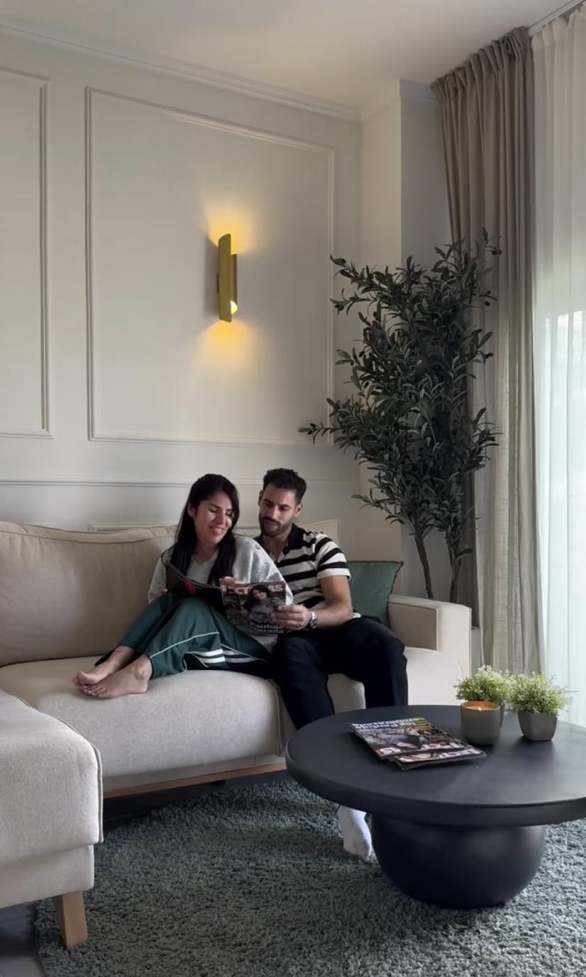 Isa y Asraf disfrutando del comedor