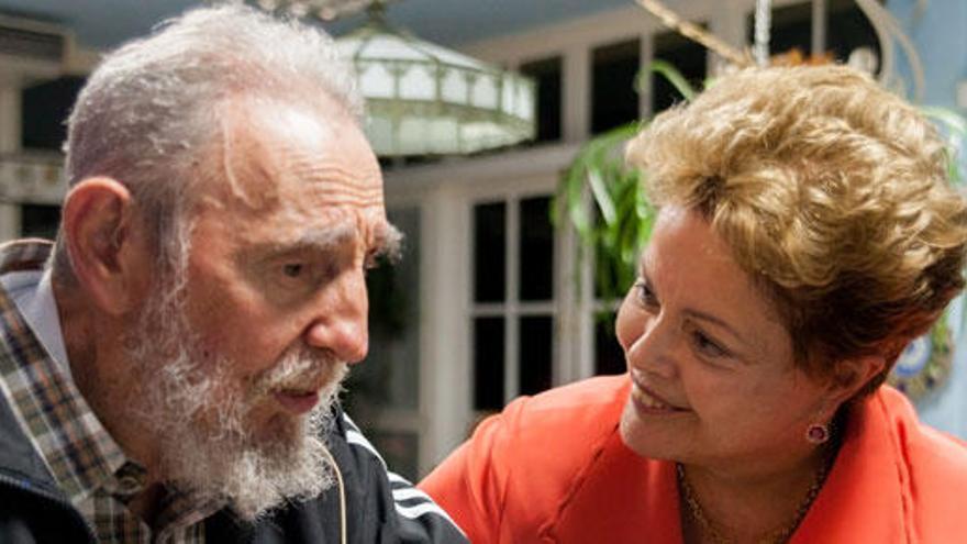 Dilma Rousseff con el expresidente de Cuba, Fidel Castro