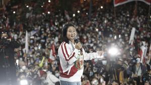 Fujimori, durante un acto electoral de la pasada campaña.