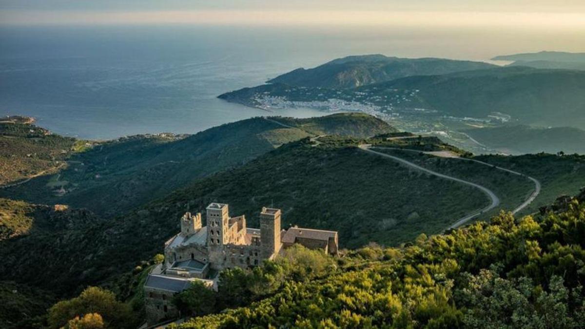 Sant Pere de Rodes, bressol del romàntic català. | EMPORDÀ