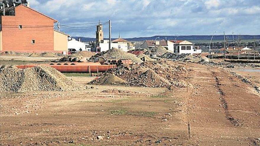 Comienzan las obras de urbanización en la parcela del instituto