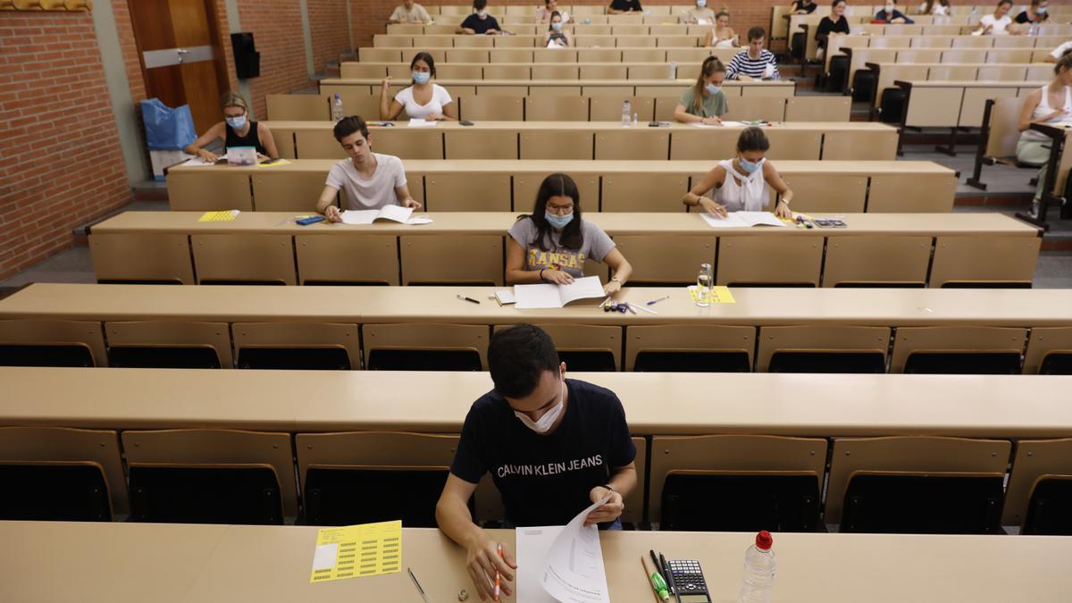 Pruebas acceso a la universidad selectividad.