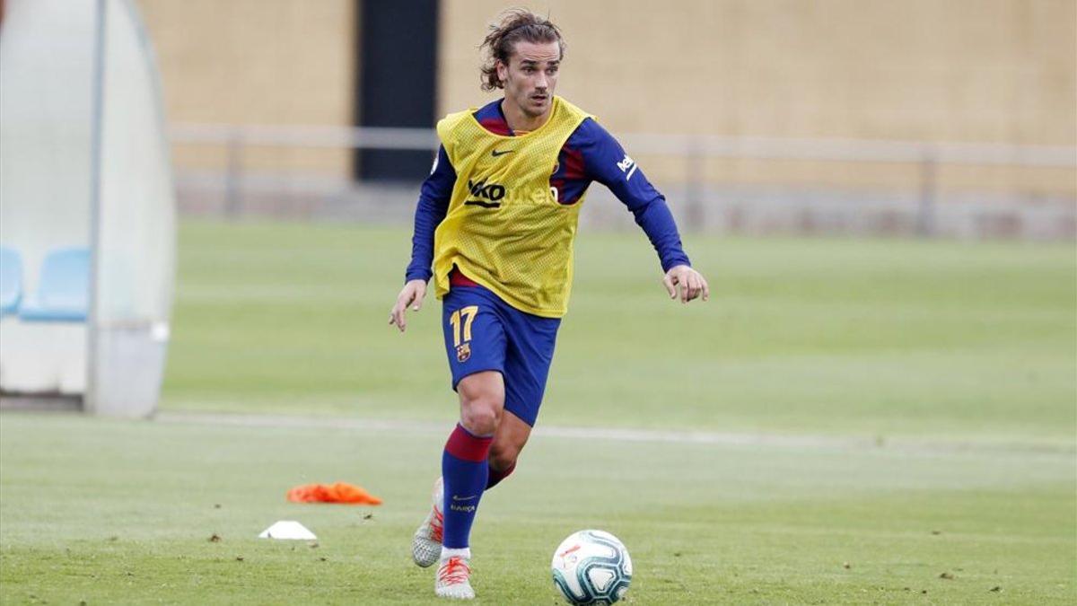 jdiazentrenamiento del barcelona en la ciudad deportiva190825080859