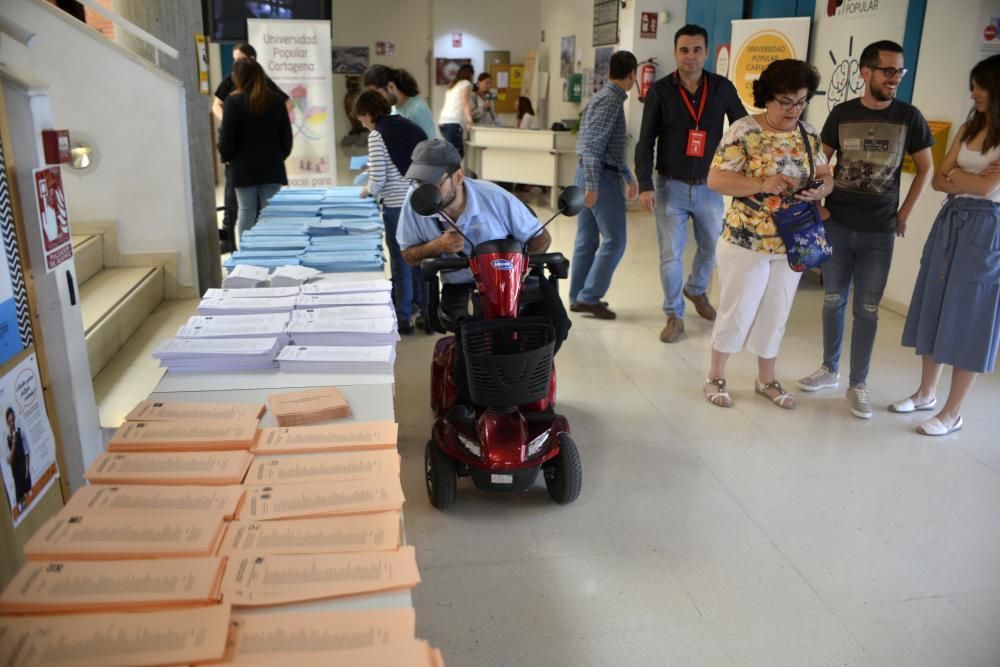 Las imágenes que nos dejan las elecciones autonómicas, europeas y municipales en la Región de Murcia