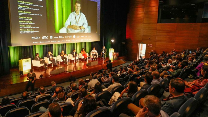 El sector aeroespacial español demanda en Vigo apoyo público y privado y una competencia conjunta europea