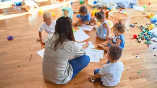 Convocatoria adelantada, pagos fraccionados y más presupuesto: así es la nueva beca Infantil del Ayuntamiento de Madrid