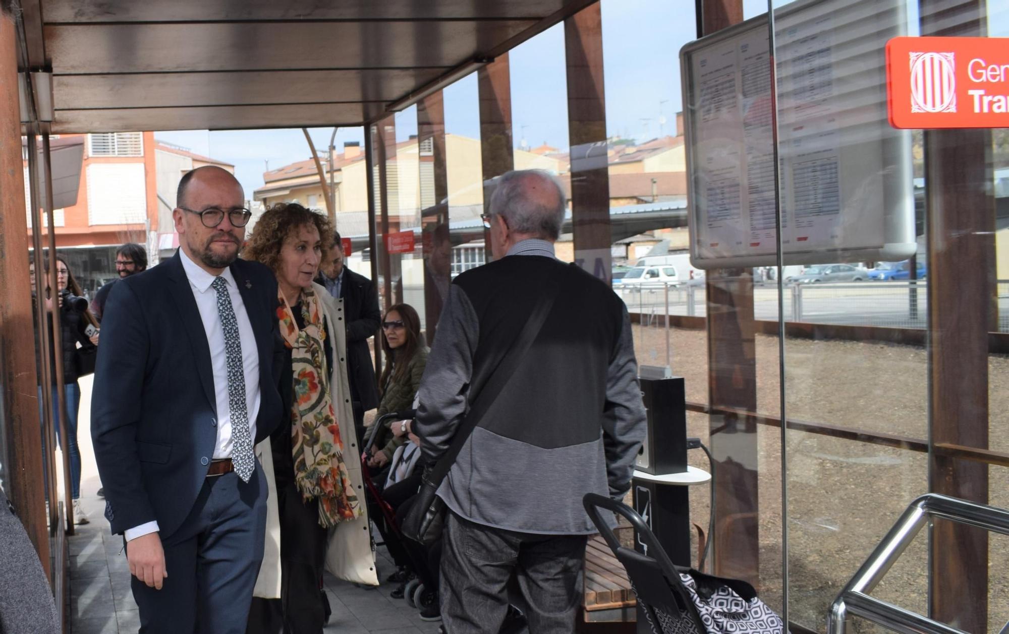 Les millors fotos de la inauguració de l'estació de busos de Gironella