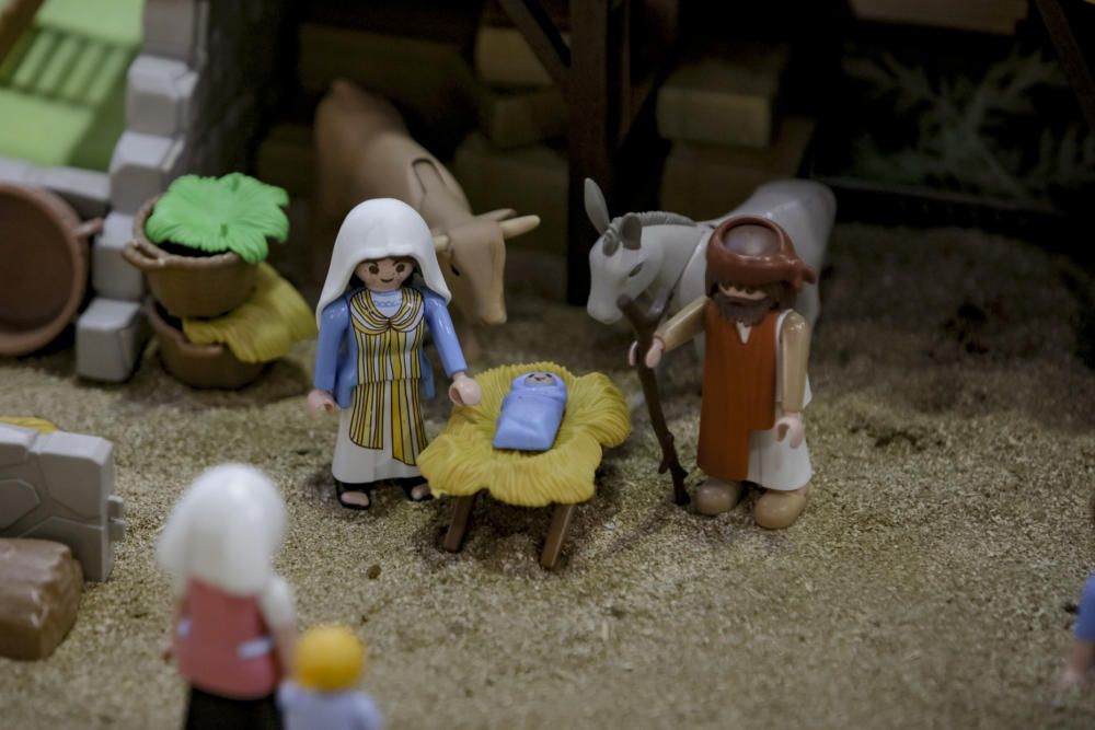 Solidarische Weihnachts-Krippe aus Playmobil