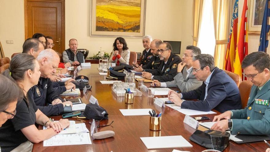 Reunión de coordinación del dispositivo de seguridad de la Romería de la Santa Faz en Alicante