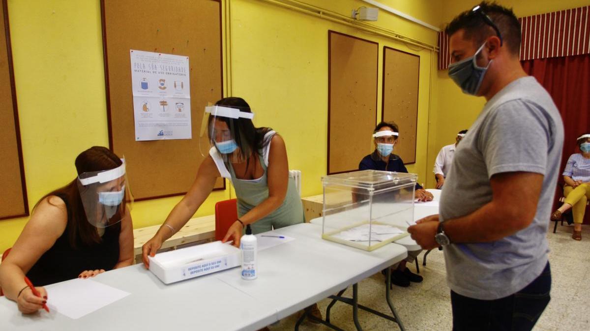 Simulacro electoral en Marín (Pontevedra).