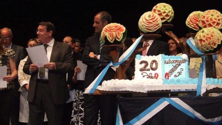 El acto del 20 aniversario de Mateo como alcalde tuvo lugar el miércoles en el Centro Cultural Virgen del Carmen