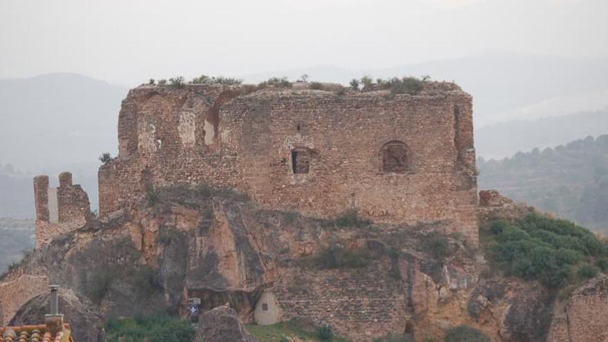 Castellnovo pide fondos para rehabilitar el castillo