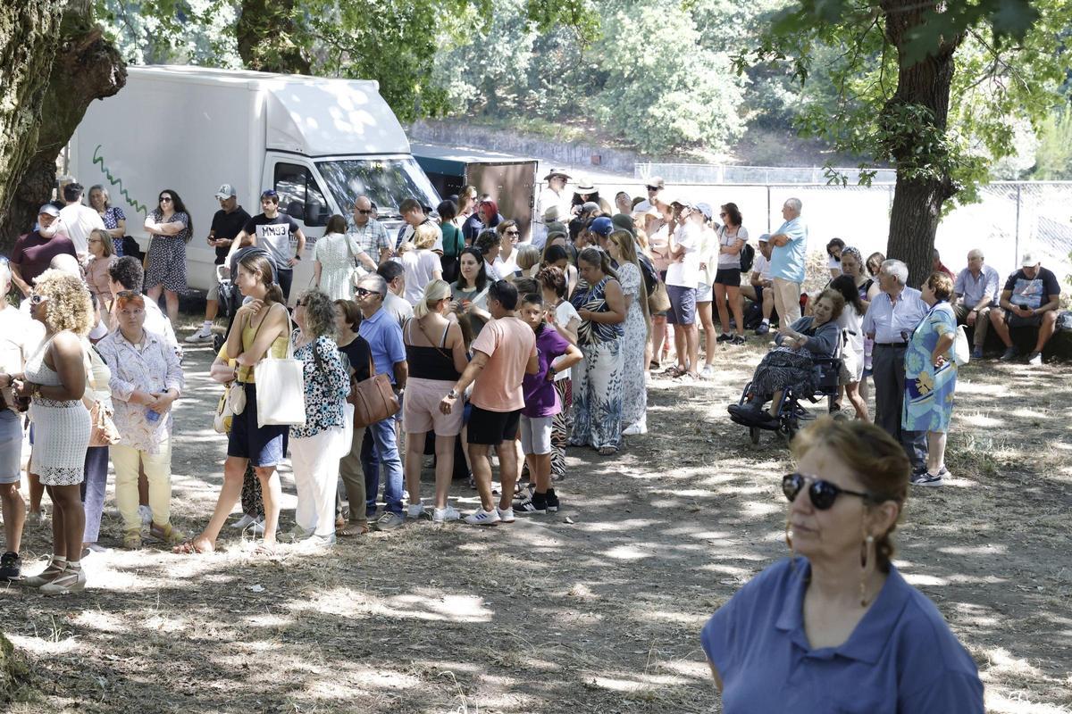 Padrón se rinde al pimiento de Herbón: 3.000 raciones para una fiesta multitudinaria Padrón se rinde al pimiento de Herbón: 3.000 raciones para una fiesta multitudinaria