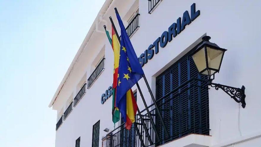 Fachada del Ayuntamiento de Totalán.
