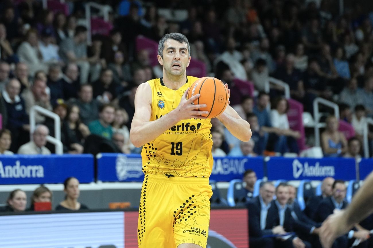 El partido Morabanc Andorra-CB Canarias, en imágenes