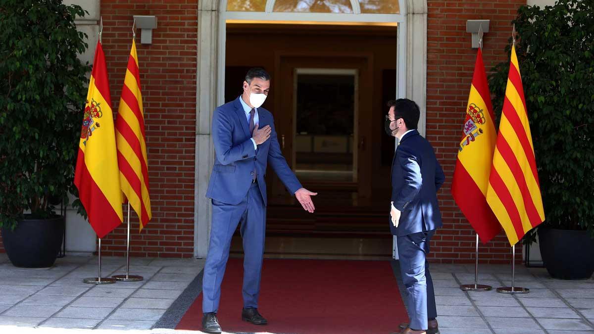 El presidente del Gobierno, Pedro Sánchez, recibe en la Moncloa al ’president’, Pere Aragonès, el pasado 29 de junio. /