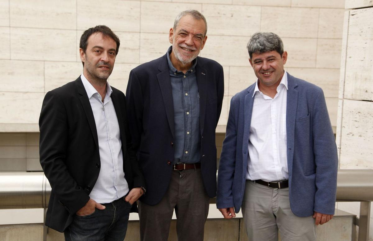 Los escritores Agustín Martínez, Jorge Díaz y Antonio Mercero, que firman bajo el seudónimo de Carmen Mola. | ARDUINO VANNUCCHI