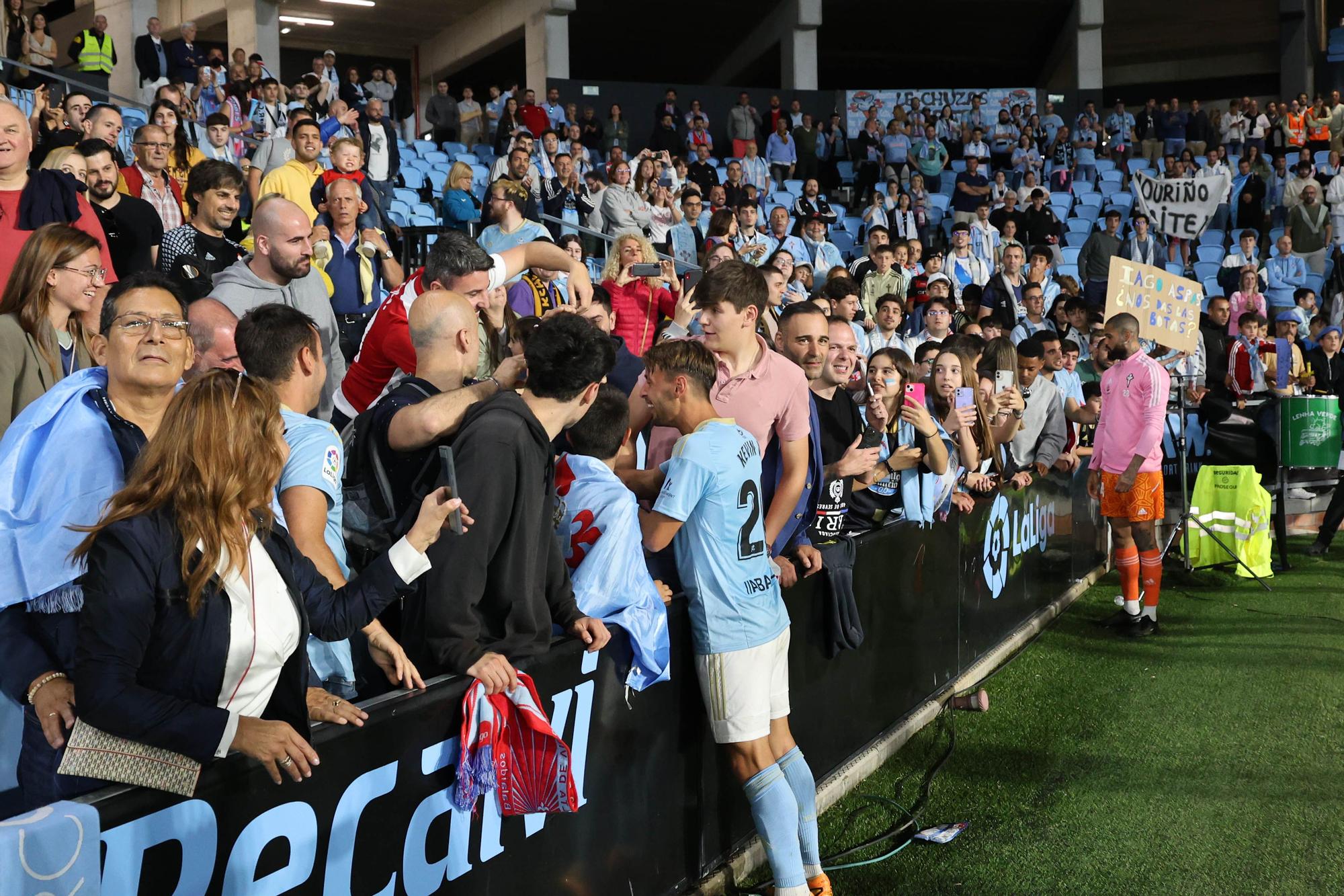 Lágrimas de felicidad en Balaídos: otro final de temporada agónico del Celta