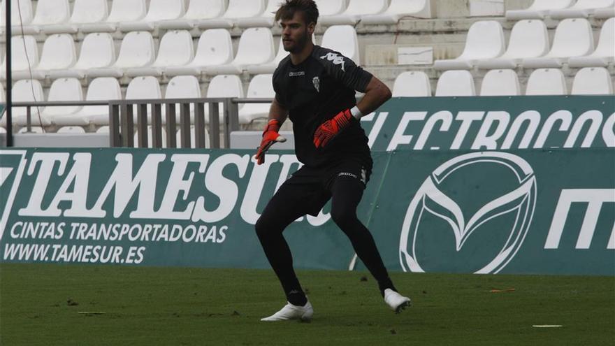 Marcos Lavín, lesionado en el aductor, es baja para el Cádiz