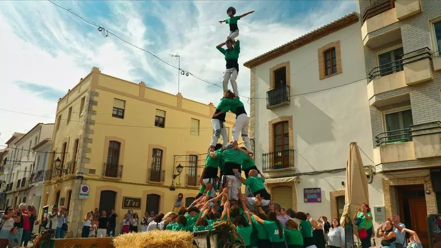 La Muixeranga de la Marina Alta alcanza una figura nueva