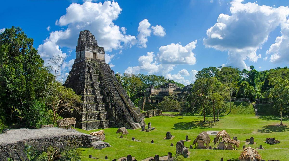 Tikal, el primer sitio Patrimonio Mundial Cultural y Natural de la Humanidad, en la nueva Expedición VIAJAR a Guatemala.