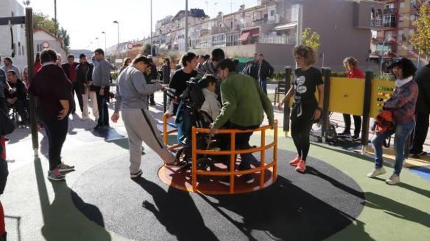 Alzira inaugura el primer parque inclusivo