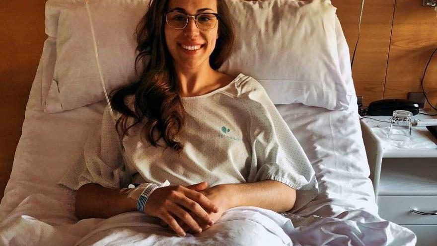 María O´Mullony, operada de una hernia discal