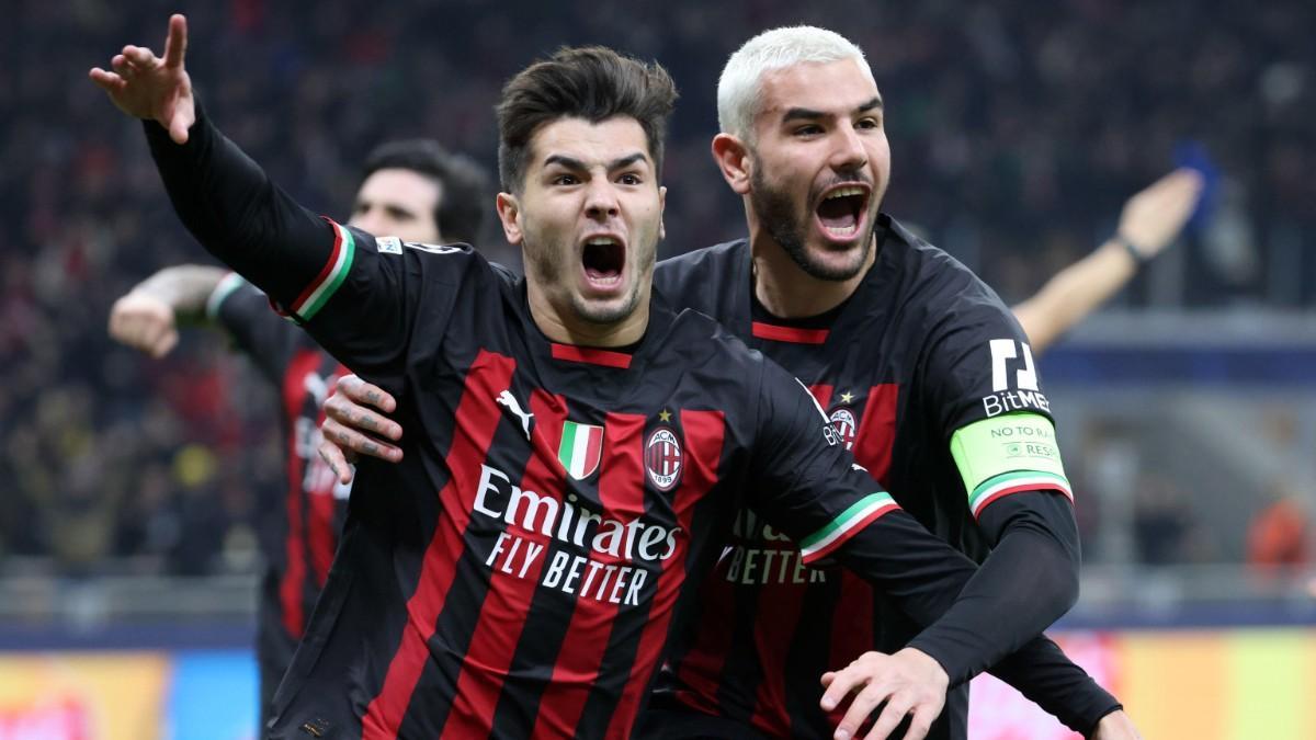 Brahim Diaz y Theo Hernández celebran un gol con el AC Milan