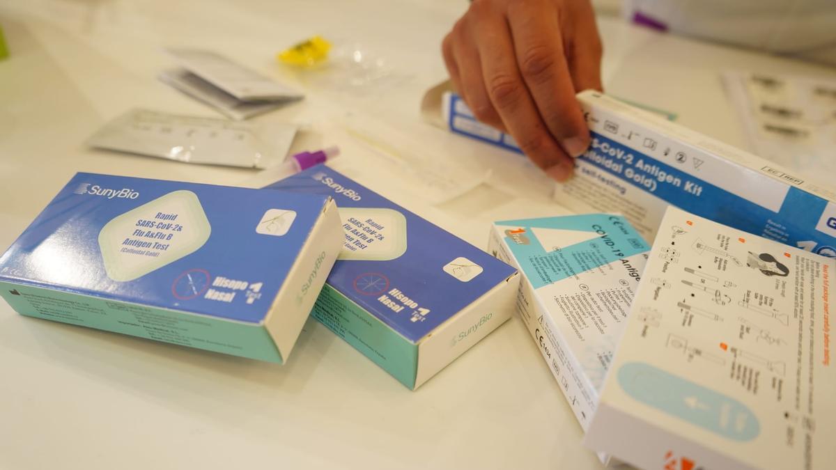 Test de coronavirus y gripe, en una farmacia de Zamora