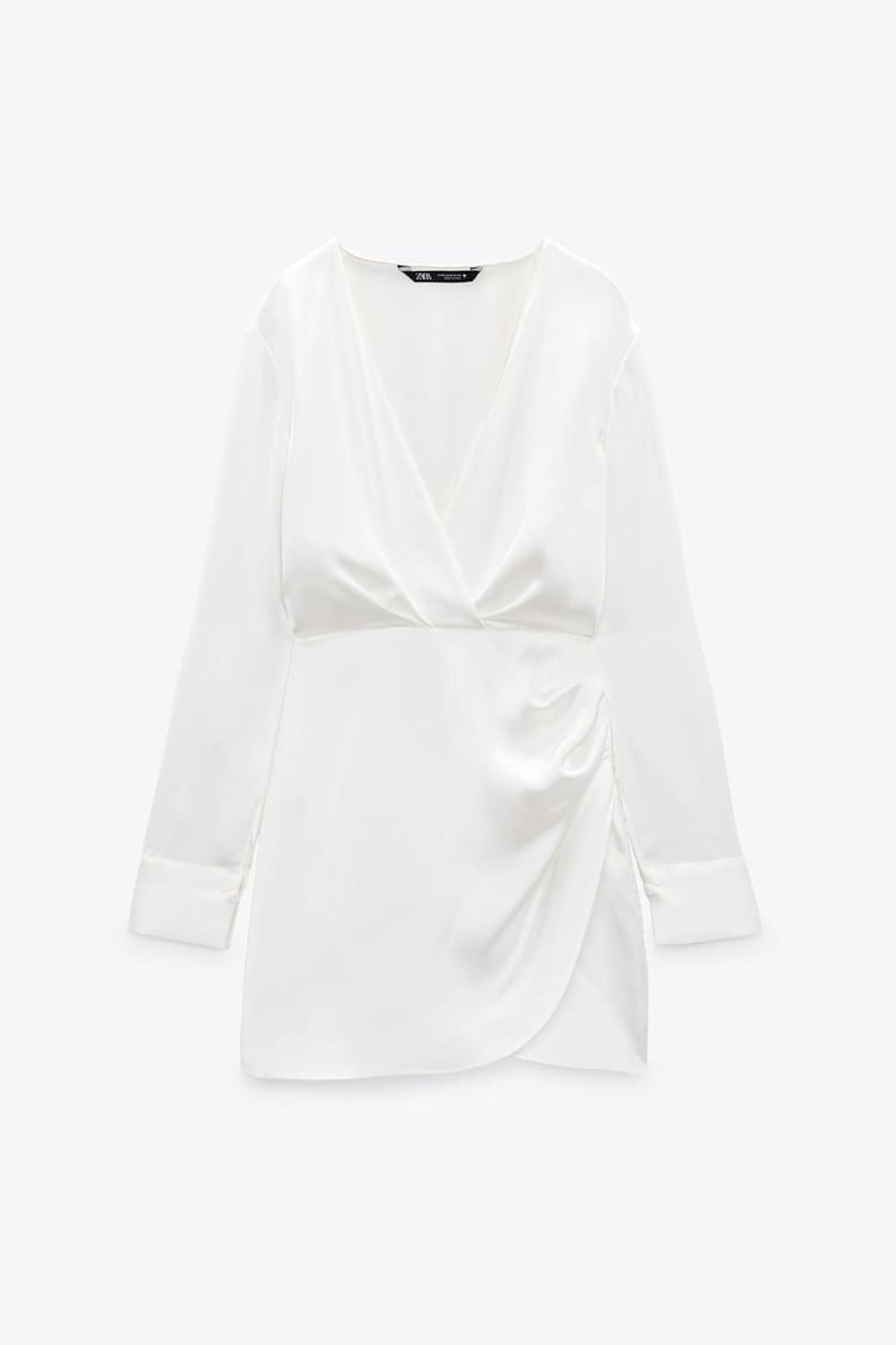 10 vestidos blancos de Zara que favorecen a todas y te solucionarán TODO el  verano