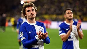 Antoine Griezmann, hundido tras la eliminación en Dortmund