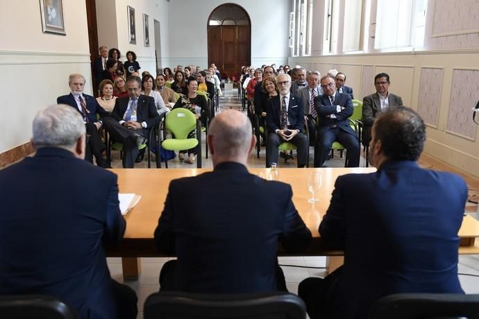 28-05-19  GENTE Y CULTURA. RECTORADO. LAS PALMAS DE GRAN CANARIA. ULPGC. La Real Academia de Medicina de Canarias organiza un acto con motivo del ingreso como académico numerario del Catedrático de la Universidad de Las Palmas de Gran Canaria (ULPGC), Manuel Sosa Henríquez. Fotos: Juan Castro.  | 28/05/2019 | Fotógrafo: Juan Carlos Castro