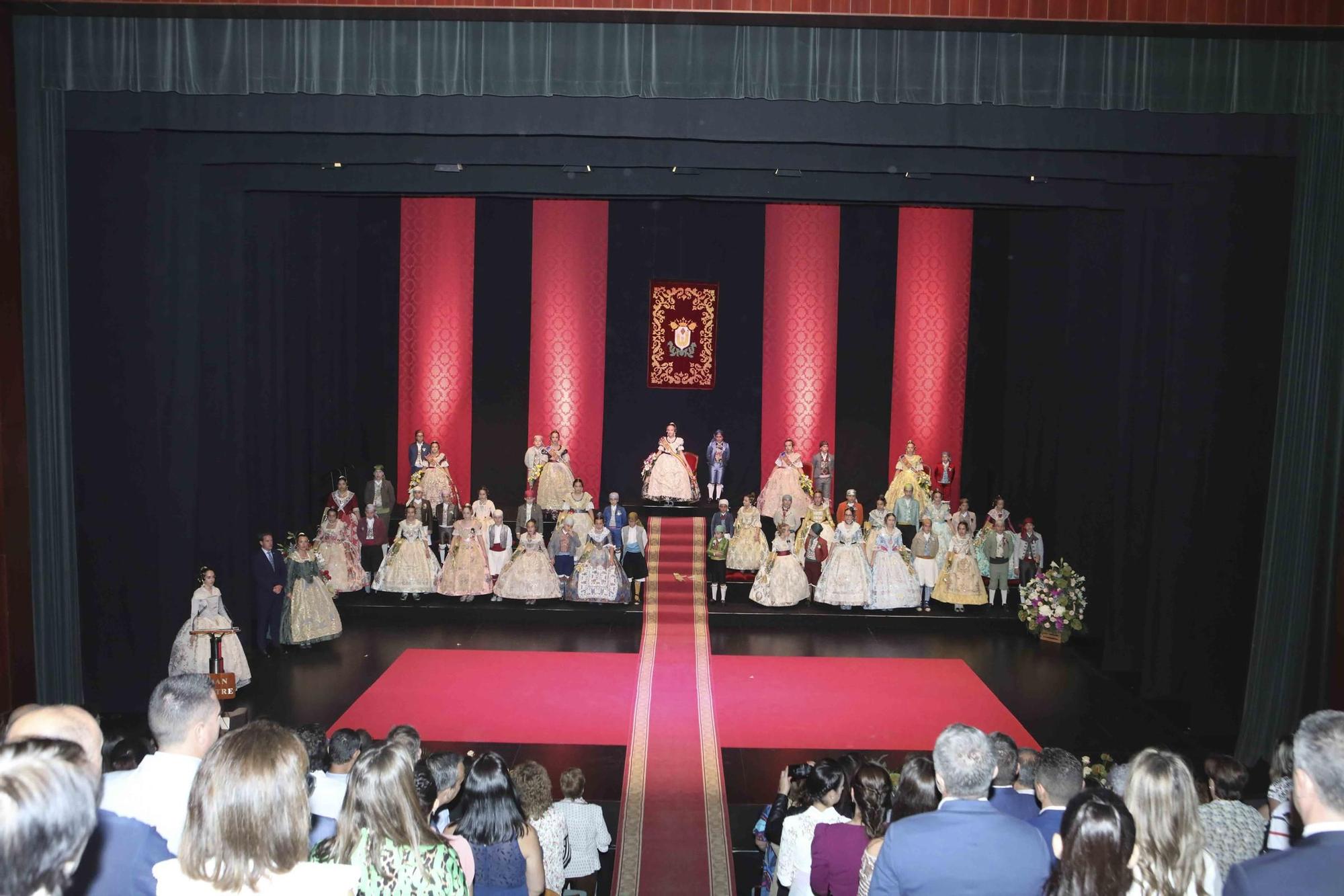 Así fueron las presentaciones de las falleras mayores de Xàtiva