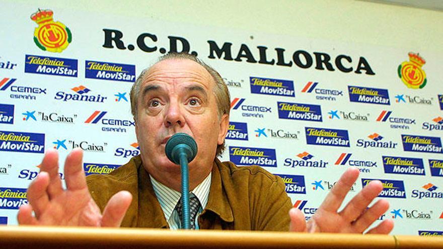 Tolo Cursach en su etapa de presidente del RCD Mallorca.