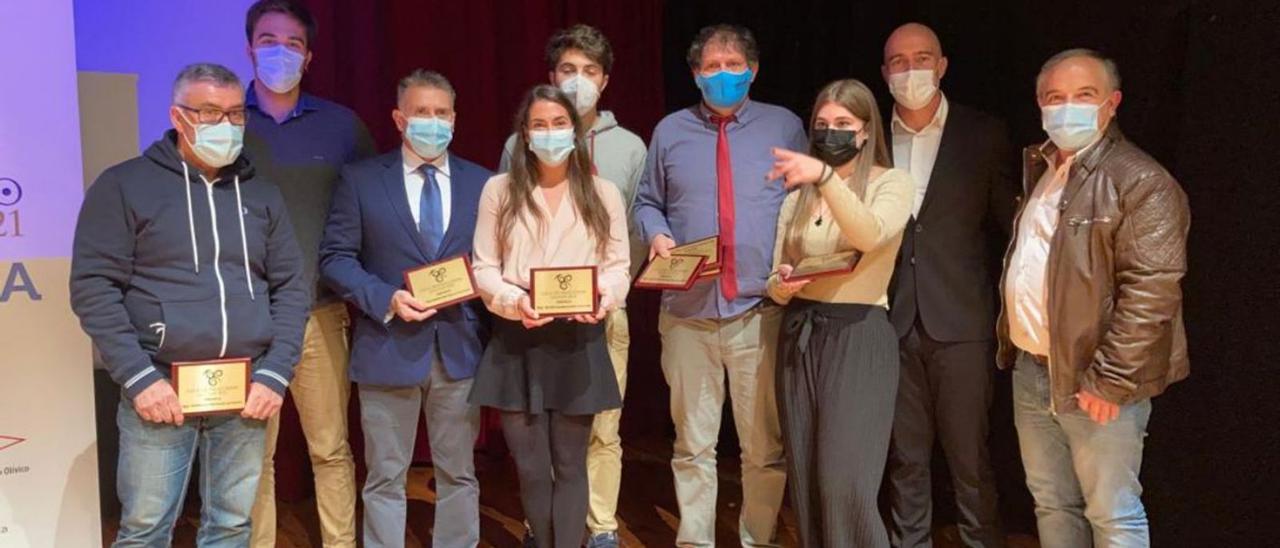 El Breogán recibió varios premios en la Gala del Piraguismo gallego. |  // FDV