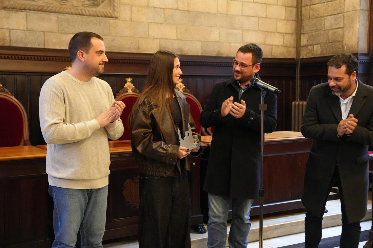 Nora Cornell va rebre un reconeixement de l’Ajuntament de Girona