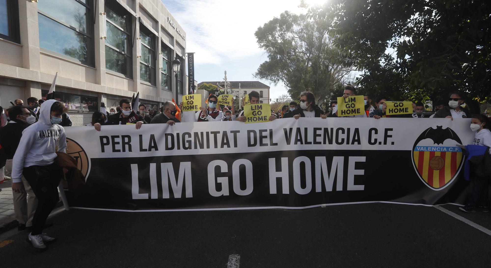 La manifestación valencianista contra Peter Lim (primera parte)