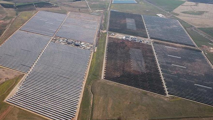 Acciona vende sus dos plantas termosolares en Palma del Río a un grupo británico