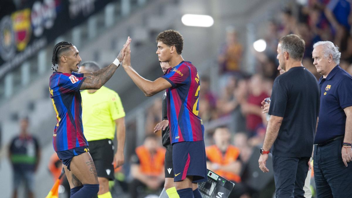Raphinha, sustituido por Hamza Abdelkarim en el tramo final del Barça-Rayo del Camp Nou.