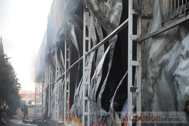 Así ha quedado la antigua fábrica de Rostoy tras el incendio en Murcia