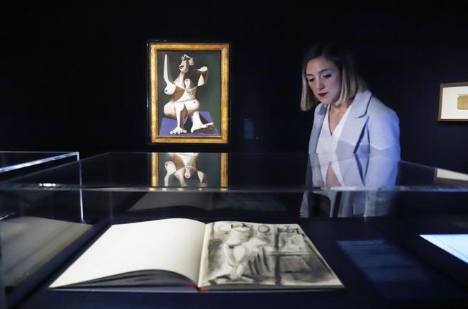 La exposición 'Picasso: Los cuadernos de Royan' en el Museo Picasso, en fotos