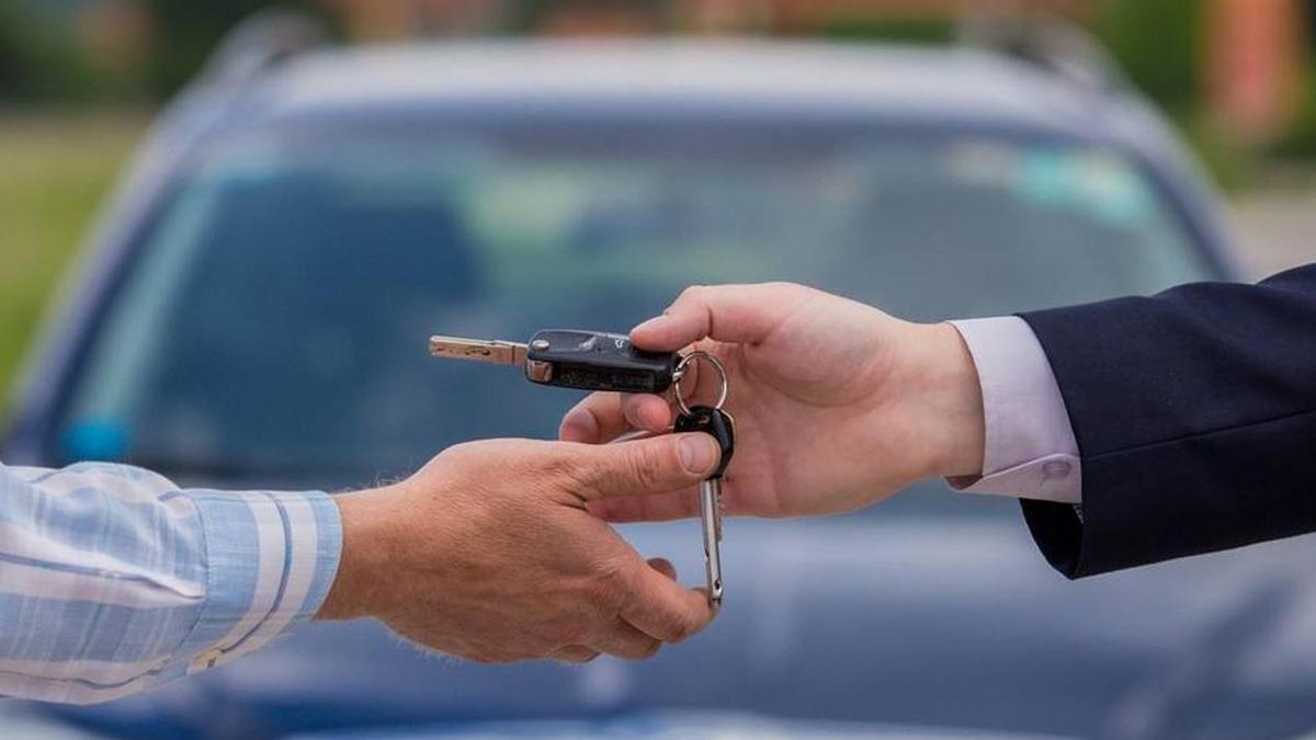 Un acusado de estafa por vender coches de alquiler en Canarias: se enfrenta 3 años de prisión