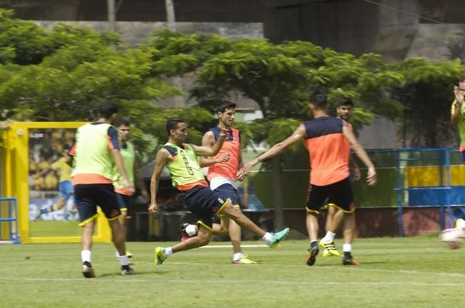 ENTRENAMIENTO DE LA UD LAS PALMAS Y ENTREVISTGA ...