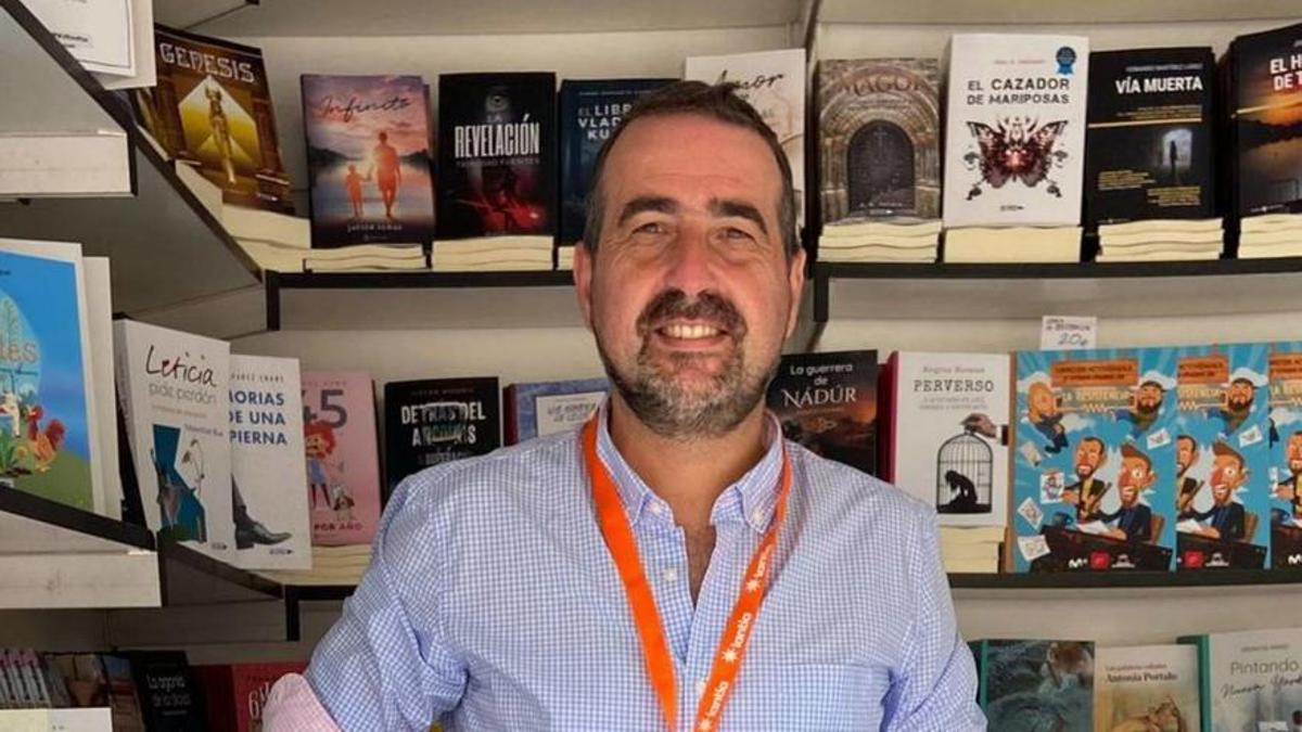 El escritor Rober Cagiao.