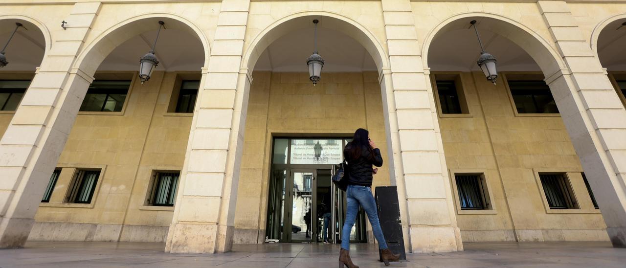 La Audiencia Provincial de Alicante.