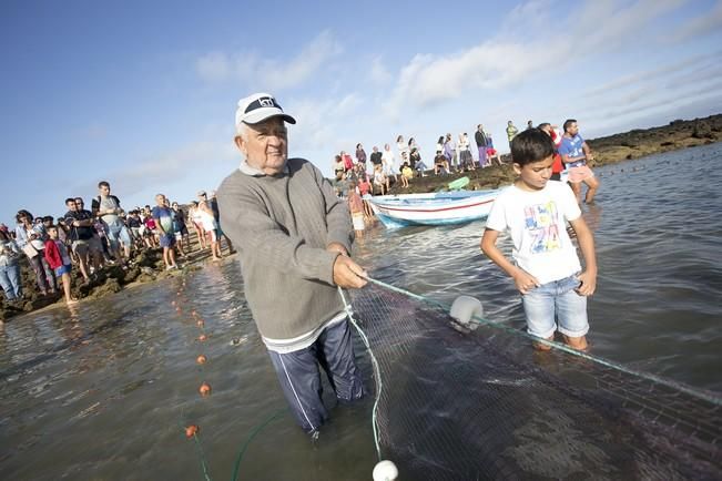 FUERTEVENTURA - CALADA DE PESCADO EN EL COTILLO - 19-08-16