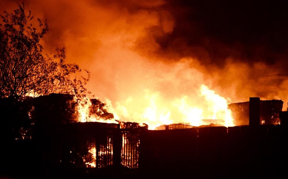 Incendio en una nave de Sabón