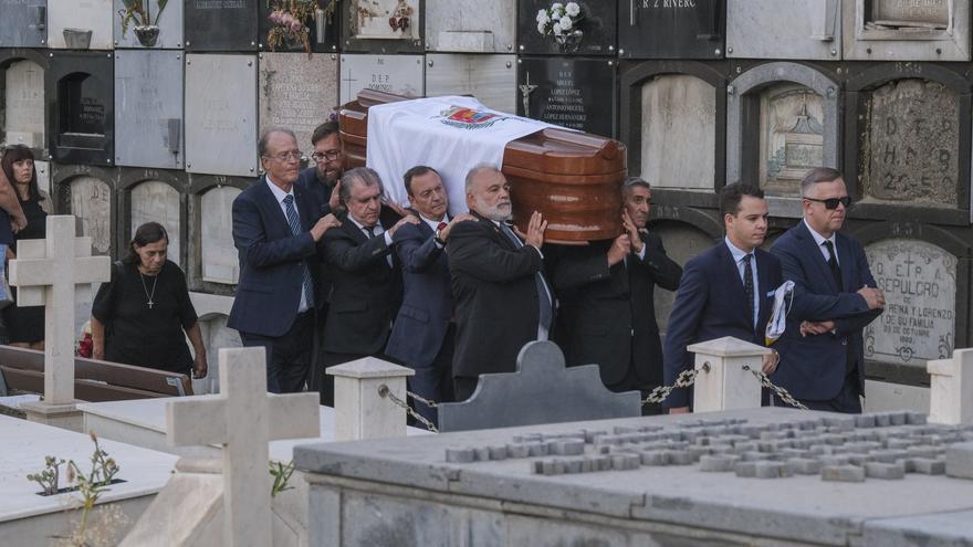 Jerónimo Saavedra y su funeral
