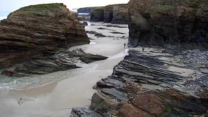 La playa de Las Catedrales 'se queda' sin arena - La Nueva España